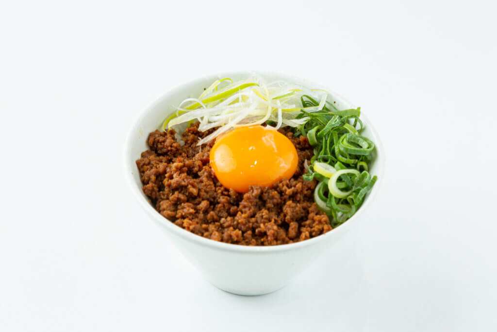 キヲテラッタ 肉味噌丼